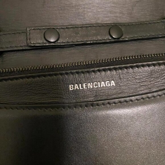 Balenciaga black chain strap crossbody purse - Picture 5 of 8